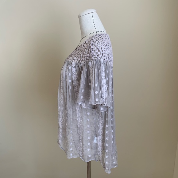 Closet clean out! House of Harlow Crochet Boho Feminine Silk Top - Picture 5 of 10